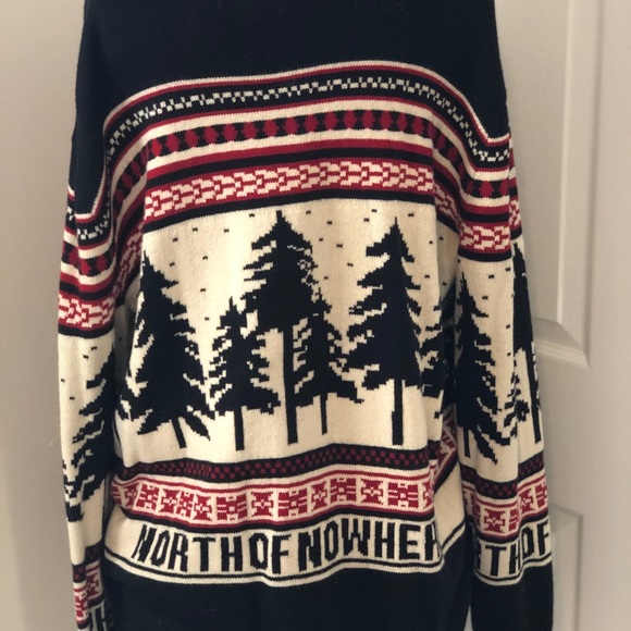 Men’s American Eagle Sweater - Picture 5 of 5